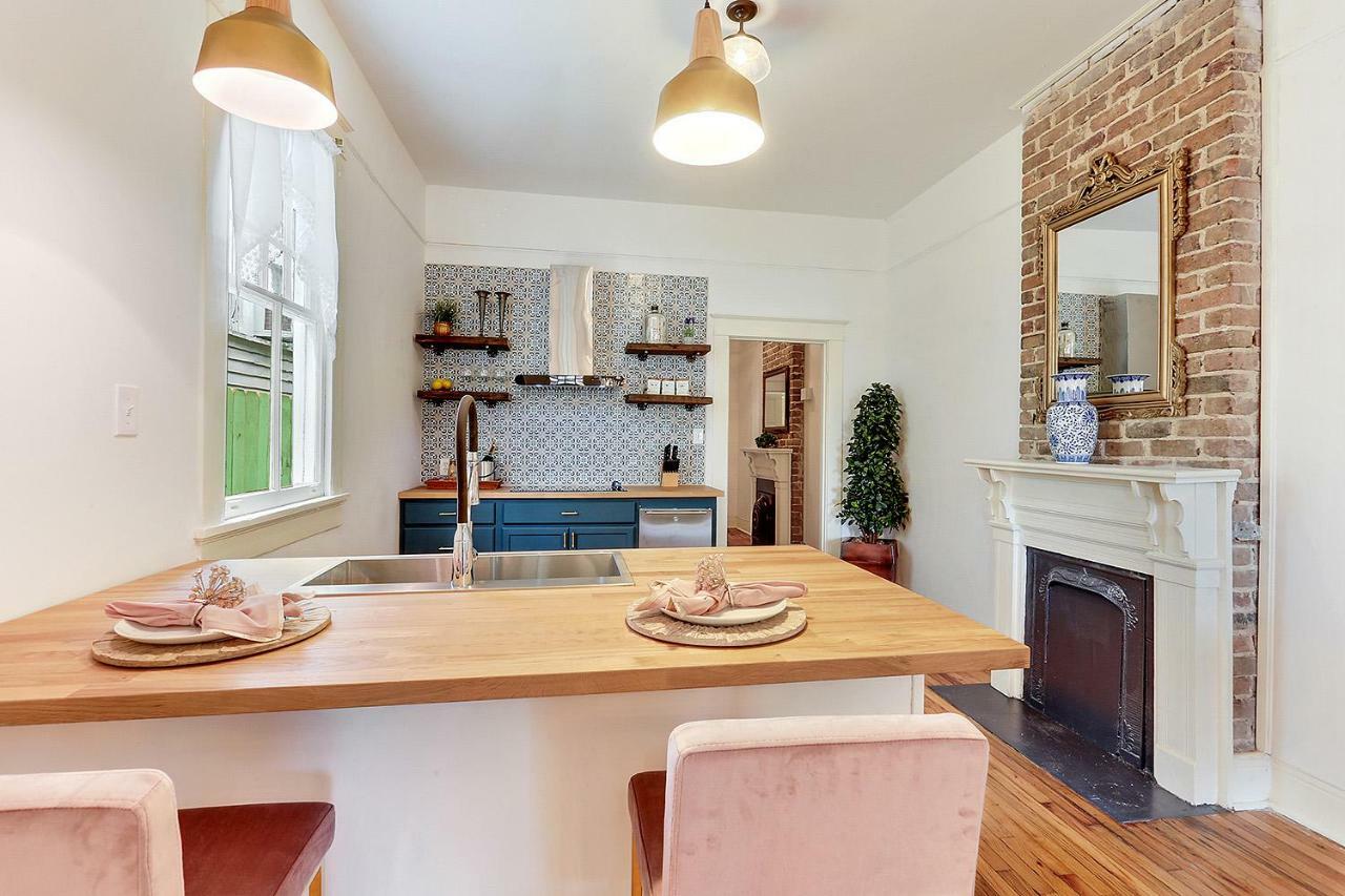 Elegant Renovated House With Relaxing Courtyard Villa New Orleans Exteriör bild